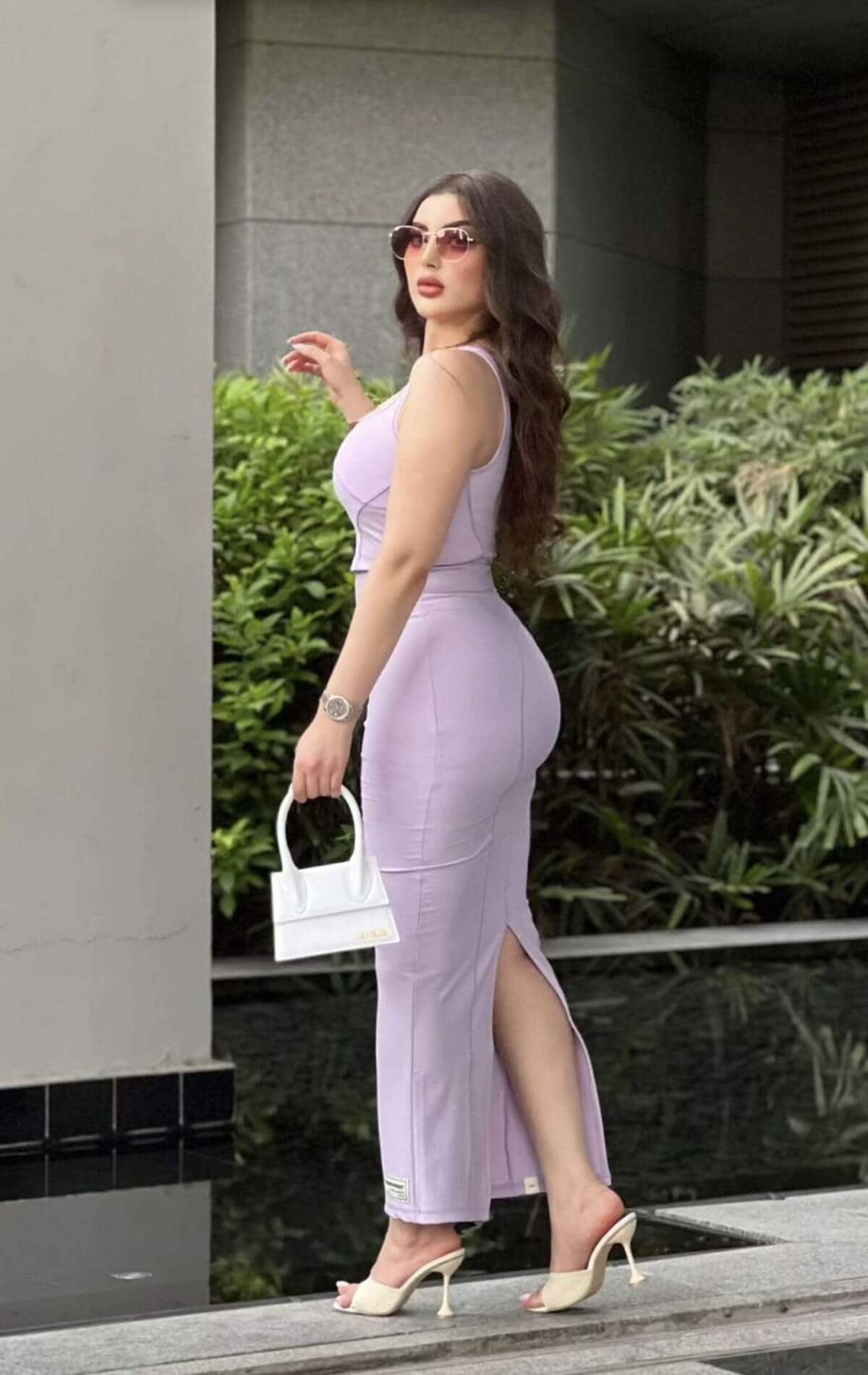 escorts in Quetta – evening dress escort tone when listings allow – photo 17 (image 21)