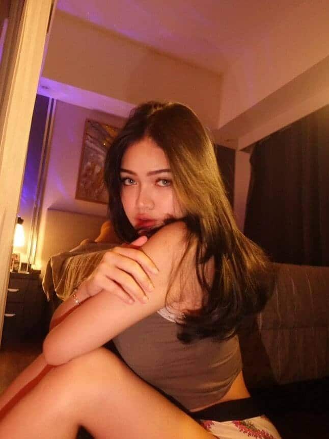 Call girls, escorts & night girls in Pakistan – VIP-style escort portrait when roster allows – photo 9 (image 37)