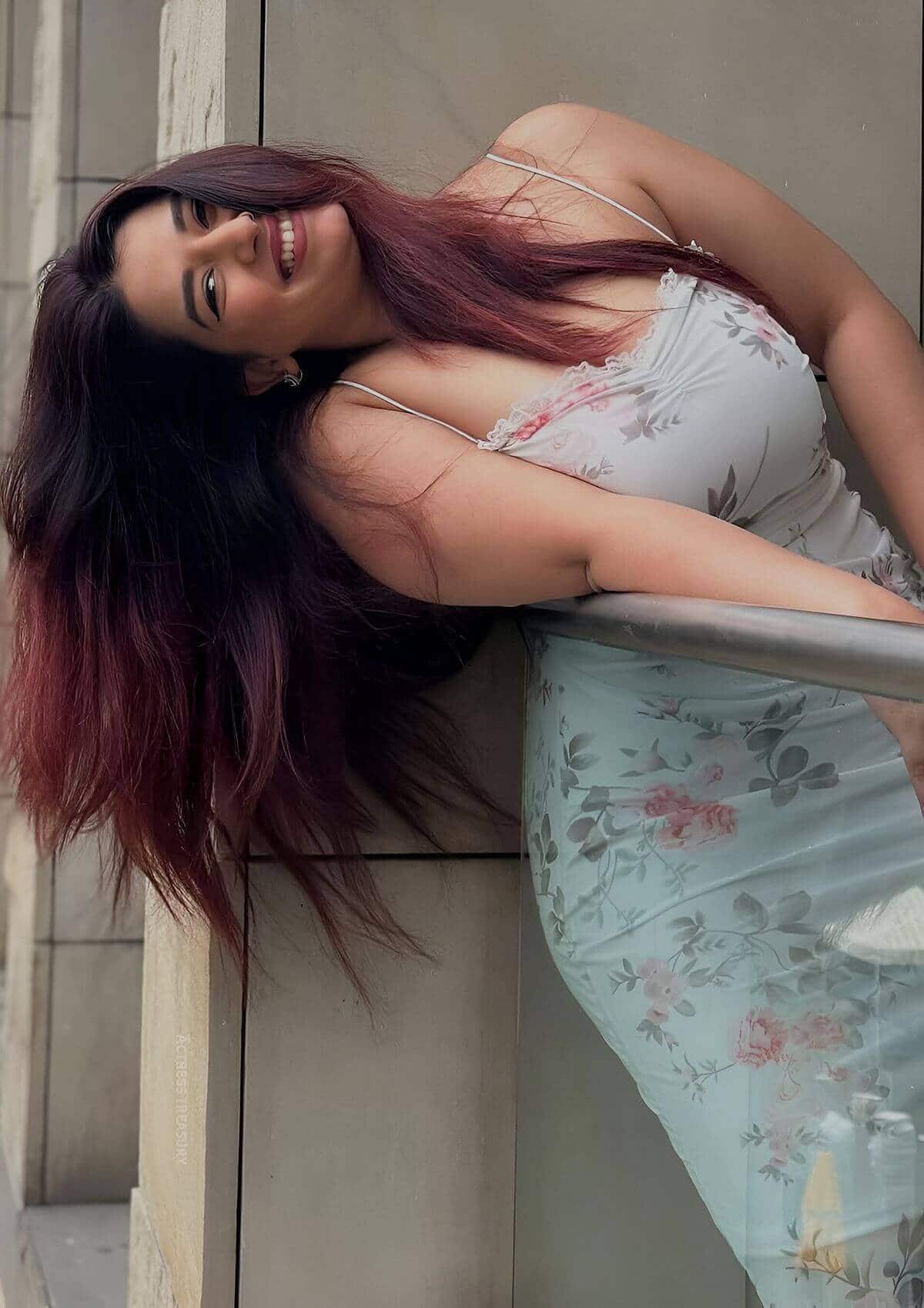 call girls in Multan – late-evening availability when roster allows – photo 17 (image 41)